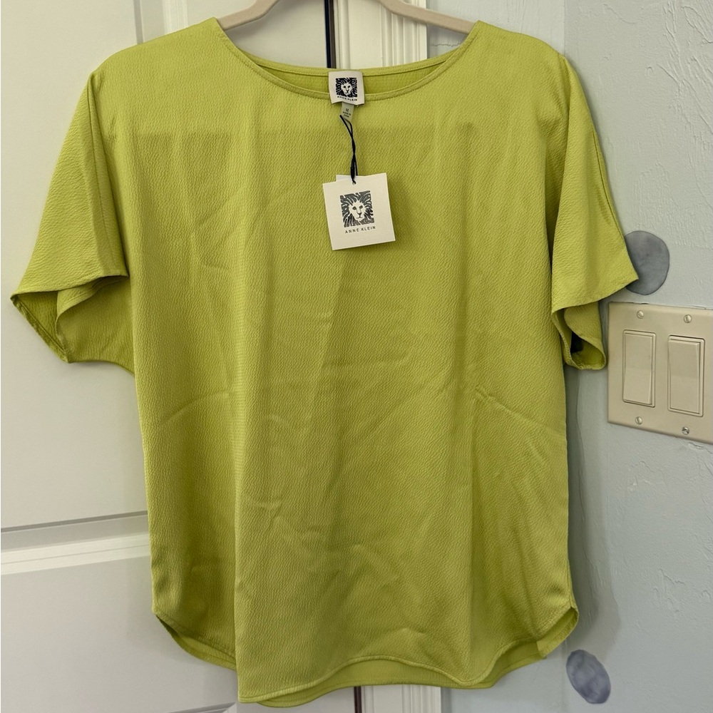 Anne Klein Lime Green Short Sleeve Knit Top